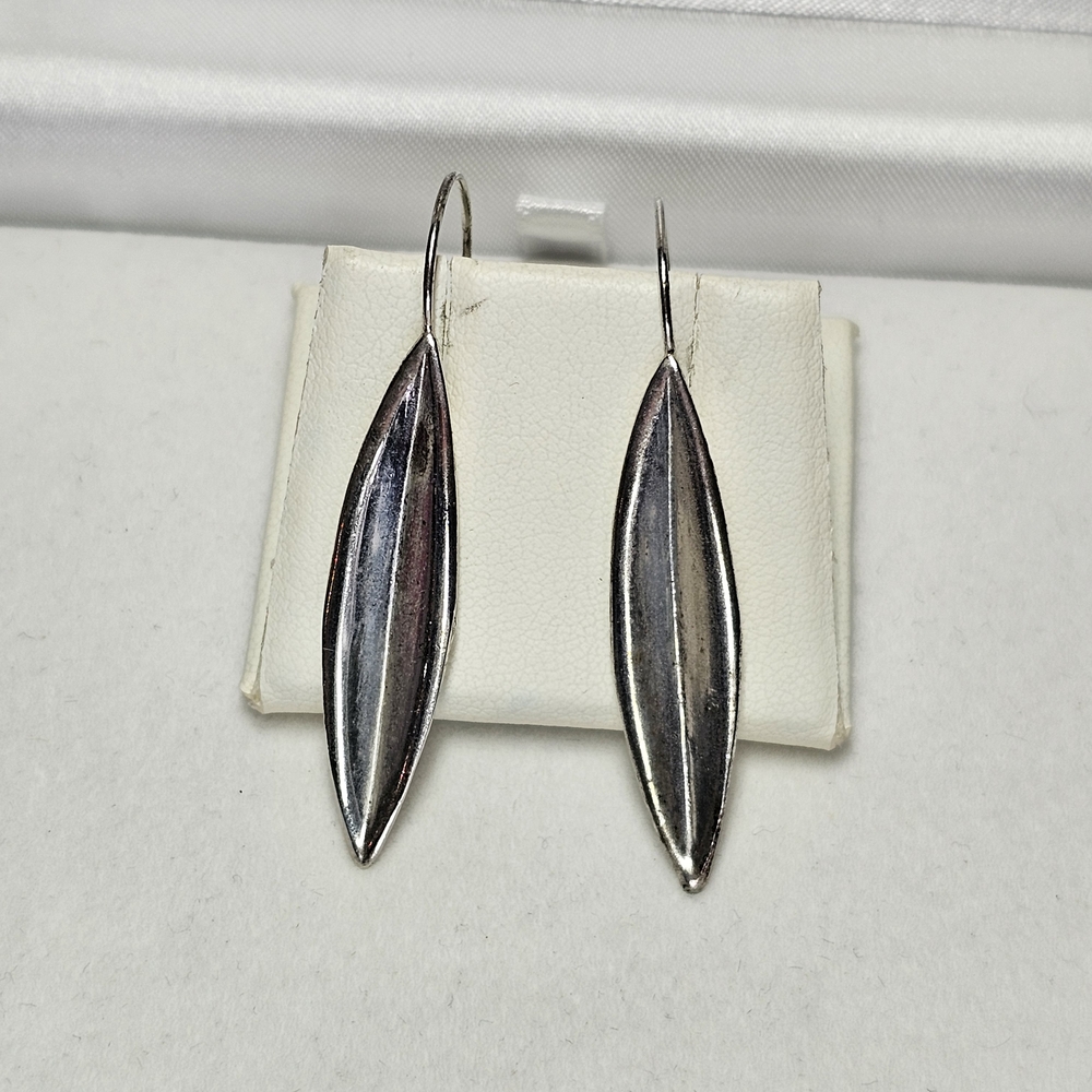 Duri Silver Leaf Earrings
